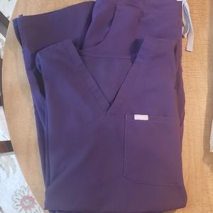 FIGS OG Purple Scrub Set